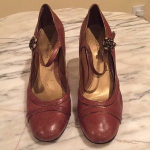 Enzo Angionili; light brown heels with brooch